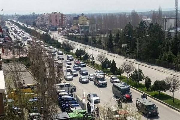 ÇUBUK 62. ŞEHİDİNİ BAĞRINA BASTI