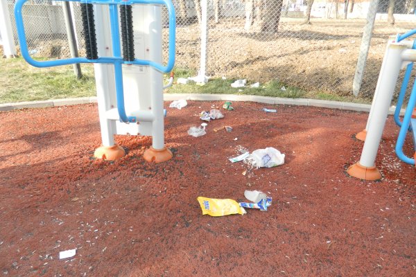 YÜRÜYÜŞ YOLU MU ÇÖPLÜK MÜ?