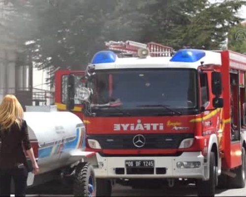 Çubuk'ta Apartmanın Bodrumunda Çıkan Yangın Söndürüldü