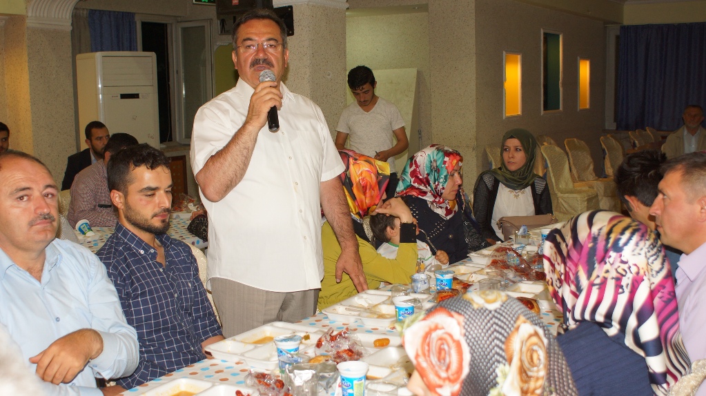 Başkan Acehan, şehit aileleri ve gazilerle iftarda buluştu