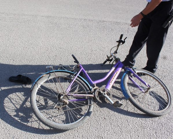 Minibüsün Çarptığı Bisiklet Süren Çocuk Yaralandı