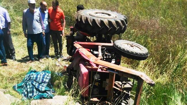 Kullandığı Traktörün Altında Kalan Muhtar ile Haberi Duyan Eniştesi Öldü