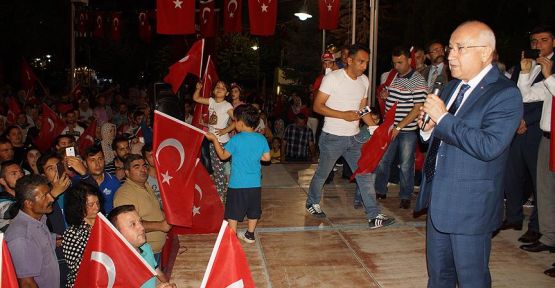 'Ordumuza küsmek yok, eskisinden daha fazla kucaklamamız lazım'