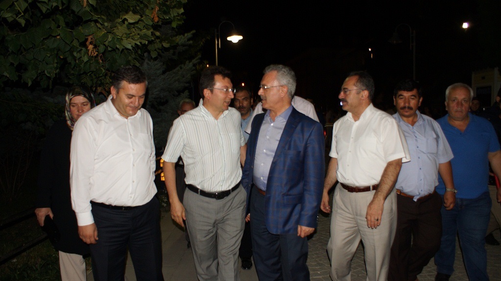 Demokrasi ve Milli İradeye Saygı Mitingi 14’uncu Gününde