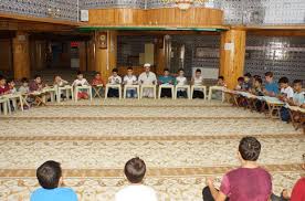 Kur'an-ı Kerim öğrenen çocuklardan şehitler için hatim