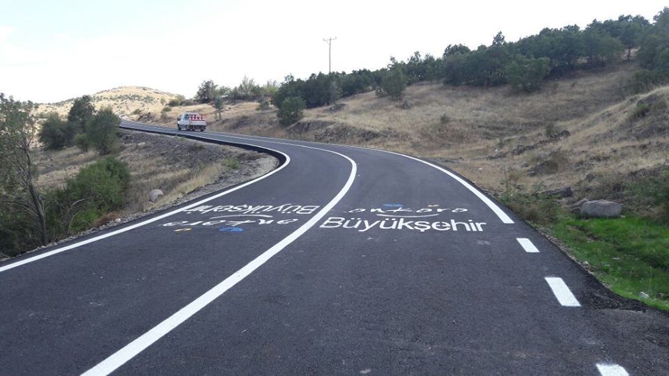 Camili Grup Yolu Asfaltlandı