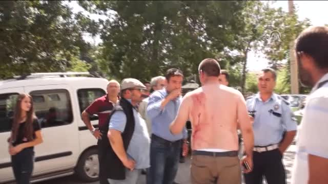 TRAFİK KAZASI SONRASI BIÇAKLI KAVGA 4 YARALI