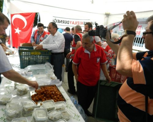 KIZILAY’DAN ŞEHİTLERE MEVLİD-İ ŞERİF...