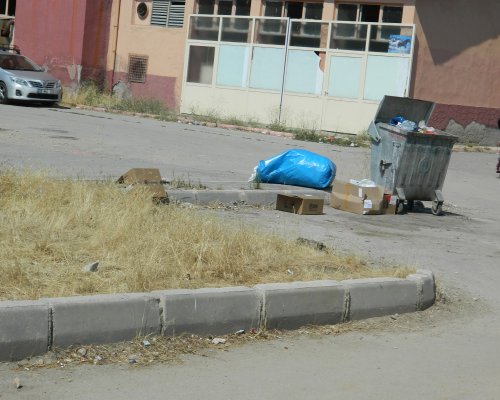 ÇÖP SORUNU HALA ÇÖZÜLEMEDİ...