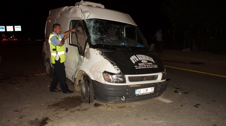 Çubuk'ta Düğün Konvoyunda Kaza: 2 Yaralı