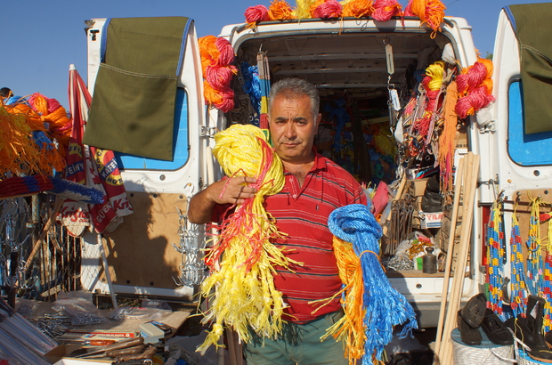 Kurbanlık Satışları Yular Satıcıların Yüzünü Güldürdü