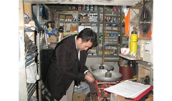 Çubuk'ta Esnafa Tartı Denetimi