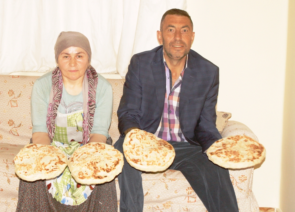 Hayata "bazlama yaparak" tutundular