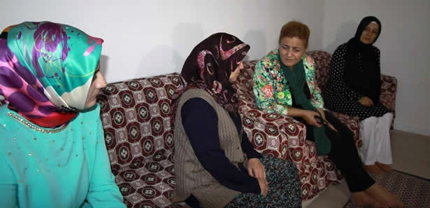 Nevin Gökçek'ten Çubuk'ta Yoksul Ailelere Yardım