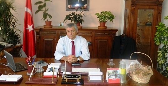 Milli eğitim müdürü görevine iade edildi