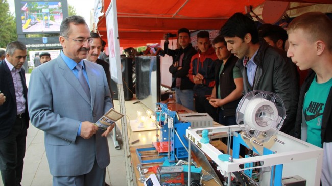 Çubuk'taki Meslek Liseleri Fuarda Tanıtıldı