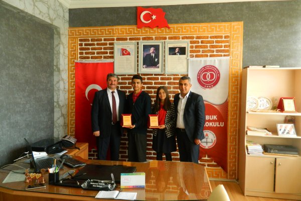 TEOG BİRİNCİLERİNİN İKİSİ ‘ÇUBUK ORTAOKULU’NDAN...