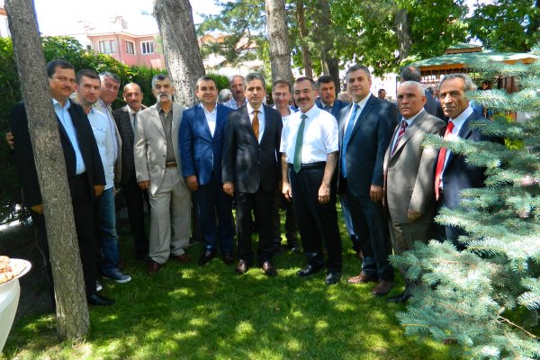 KAYMAKAMLIK’TAKİ BAYRAMLAŞMAYA YOĞUN İLGİ...