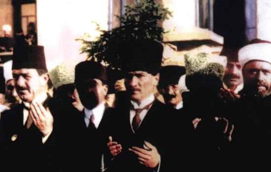 ATATÜRK 21. YÜZYILA DA DAMGASINI VURACAK...