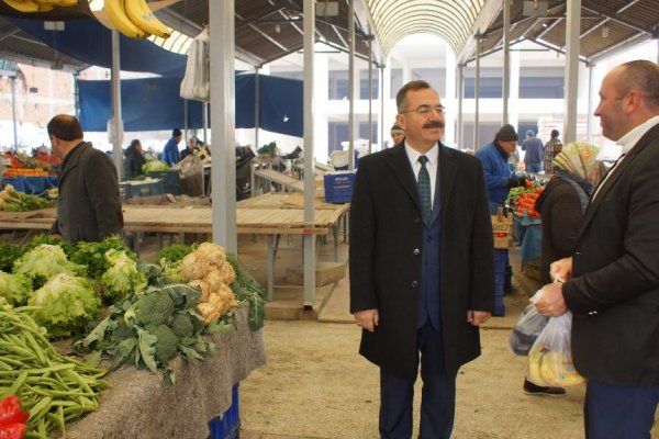 Çubuk Belediye Başkanı Acehan'dan pazar denetimi