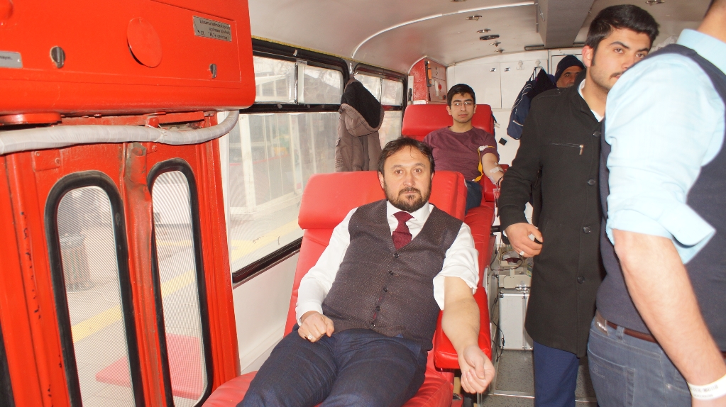 MHP'lilerden Mehmetçiğe Kan Bağışı Desteği