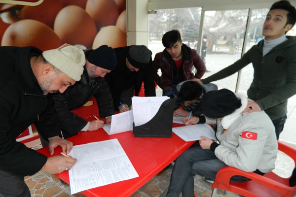 MHP ÇUBUK İLÇE’DEN MEHMETÇİĞE KAN BAĞIŞI...