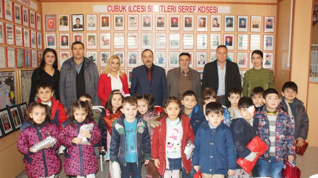 Anaokulu öğrencilerinden Büyükleri Utandıracak Anlamlı Destek