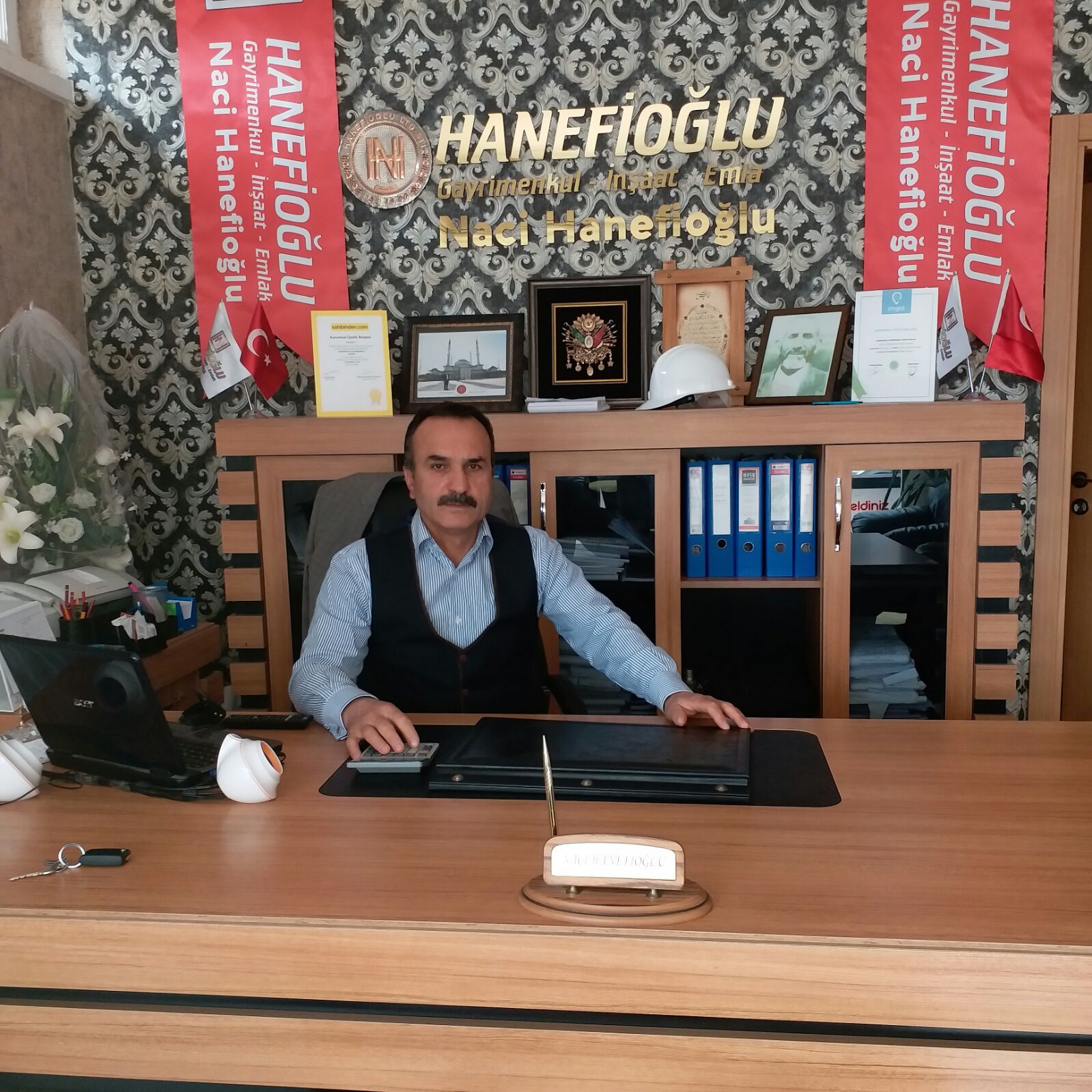 Hanefioğlu Gayrimenkul İnşaat Emlak sahiplerinden Naci Hanefioğlu'ndan Bayram Mesajı