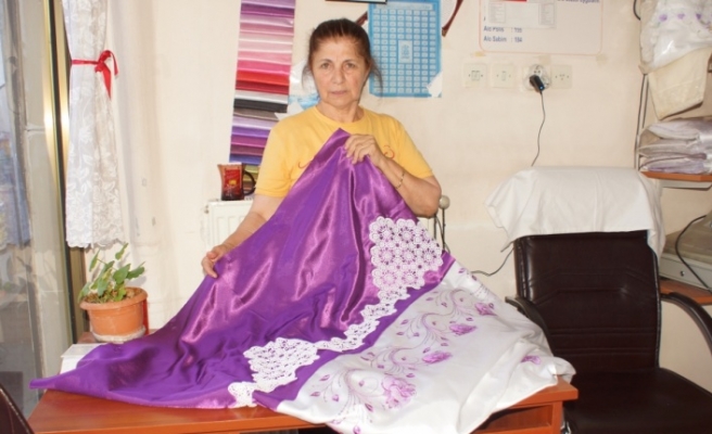 Bir Ömrü Çeyiz Yaparak Geçirdi