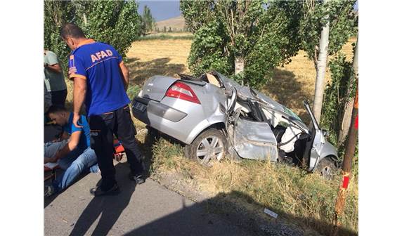 Erzincan'da Kaza: 2 Ölü, 3 Yaralı