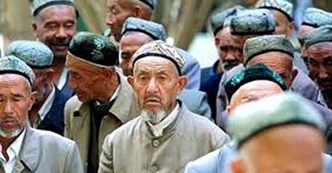 DOĞU TÜRKİSTAN YETİM KALMASIN