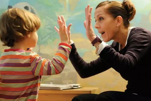 ÖĞRETMEN VE ÖĞRENCİ İLİŞKİSİ