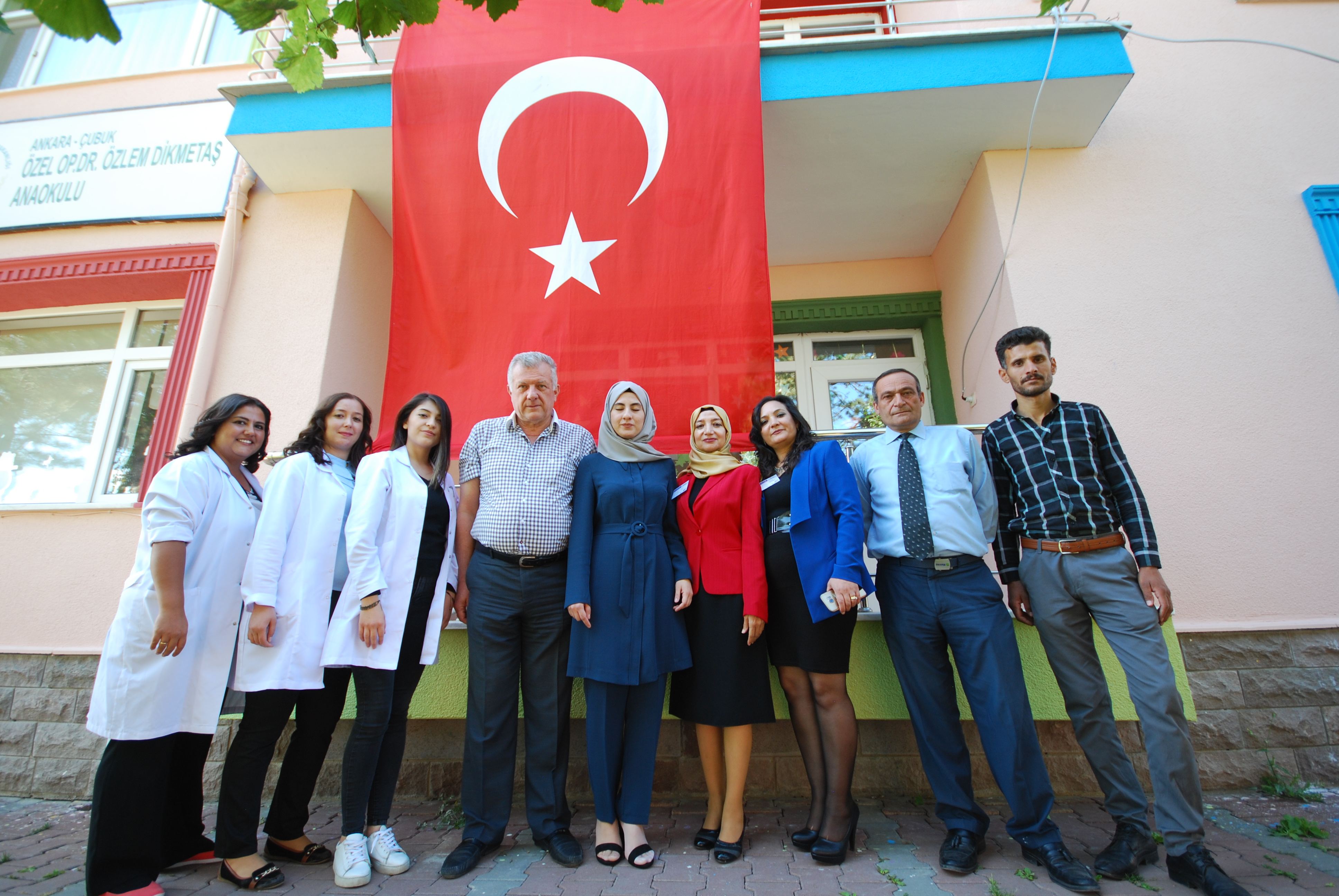 Özel Op. Dr. Özlem Dikmetaş'ta Kayıtklar Devam Ediyor