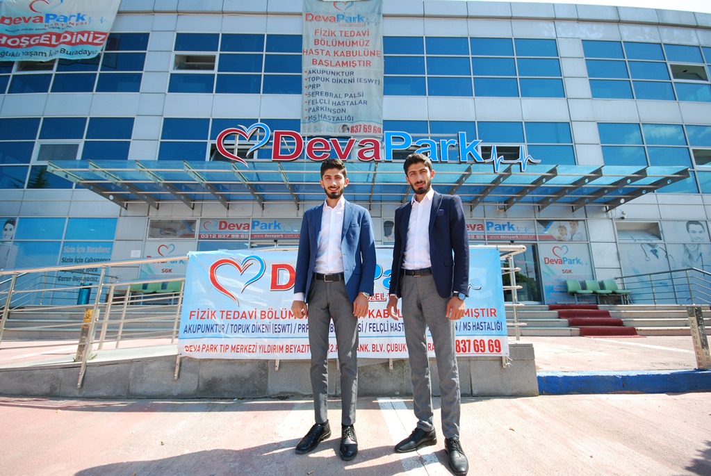 Koronavirüse karşı kahramanca mücadele eden doktorlardan mesaj