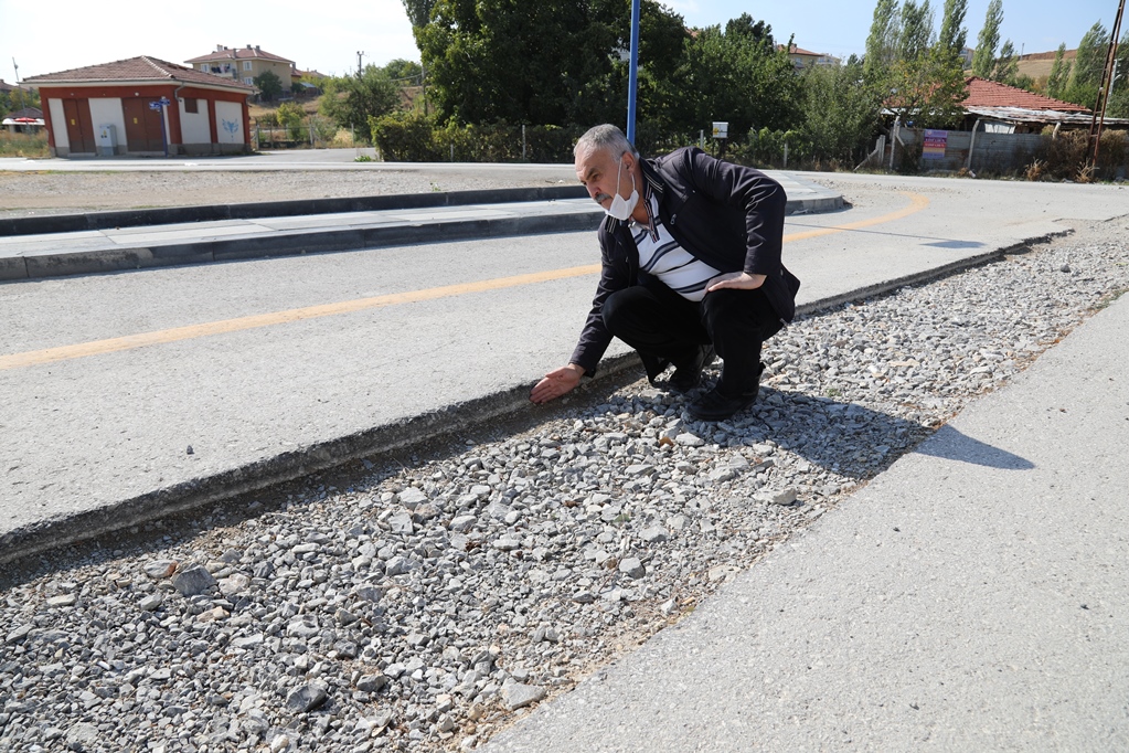 Bir Yıldır Yapılmayan Yol Vatandaşı Canından Bezdirdi