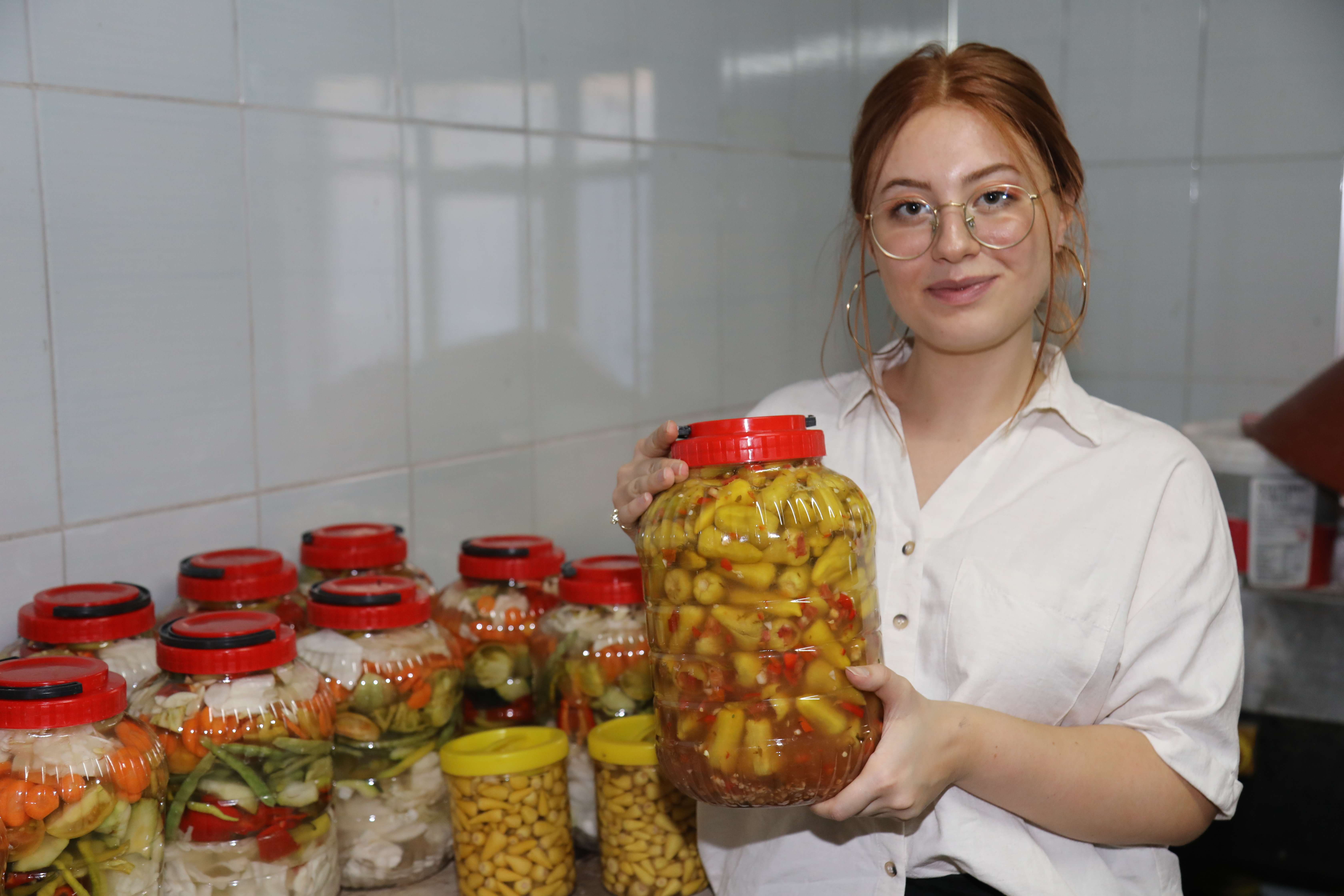 Bir Sevdadır Bizim Çubuk Turşuları