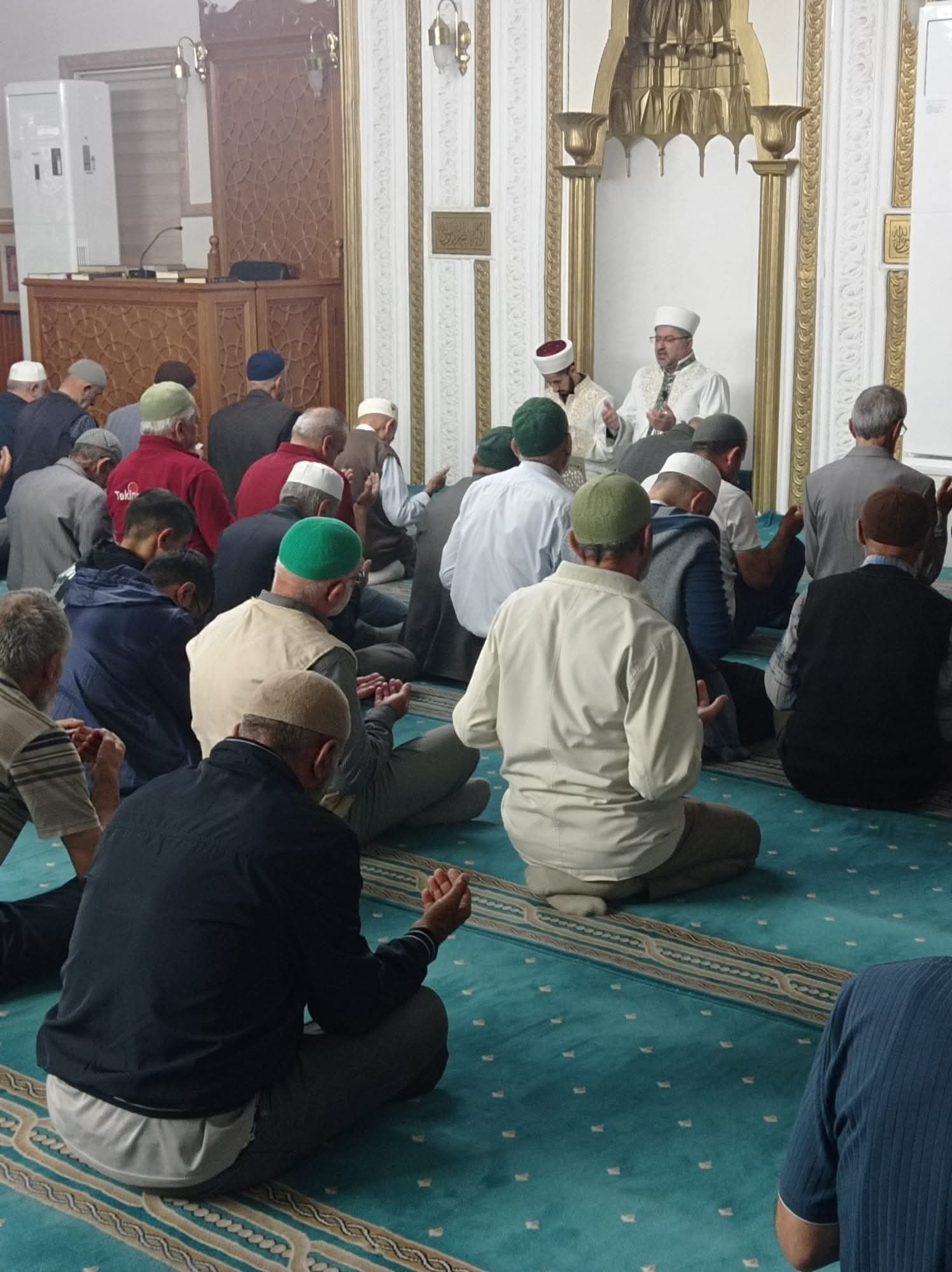 Çubuk’ta Gençler ve Aileler Sabah Namazında Buluştu”