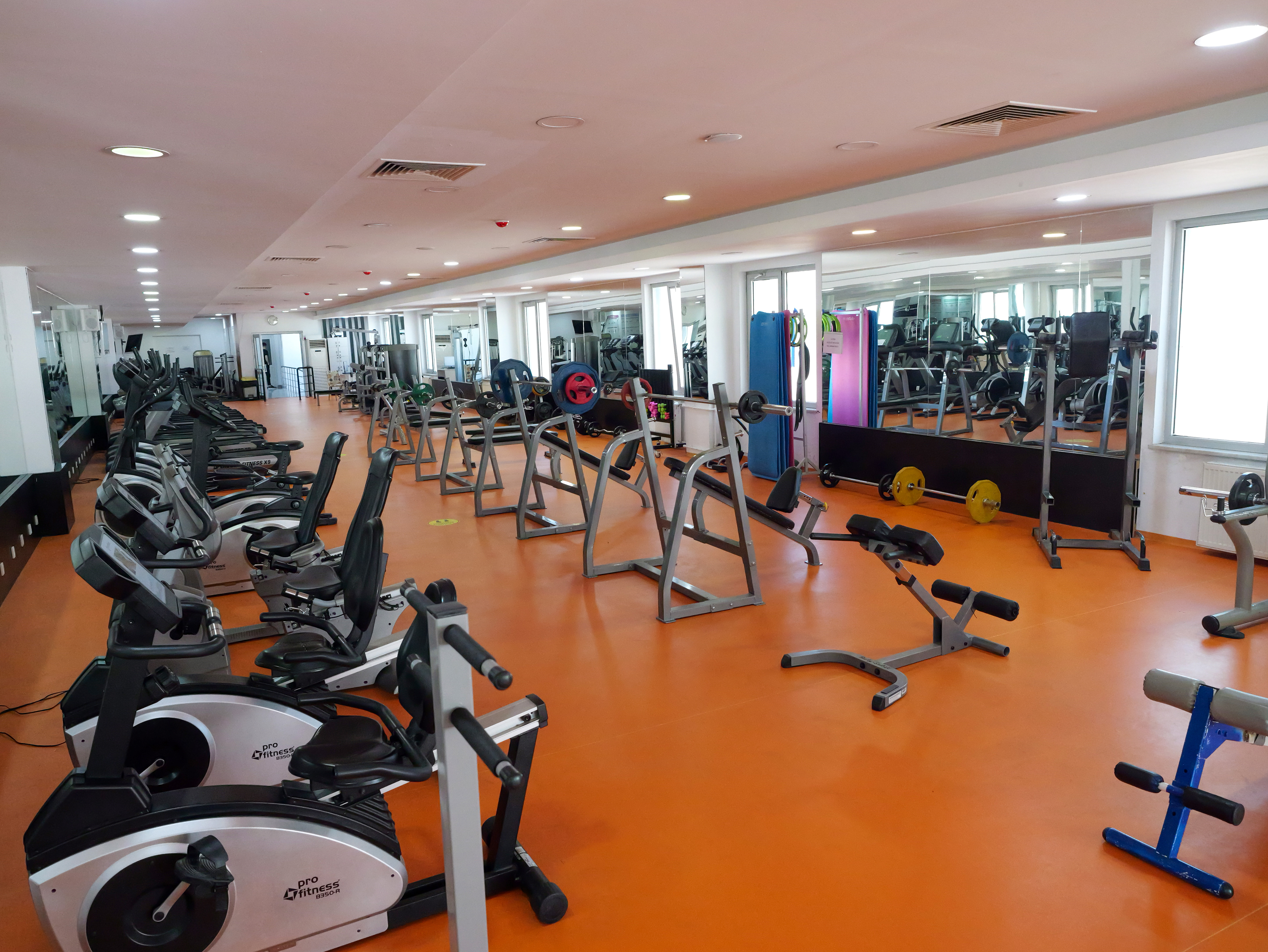 Çubuk’ta Gençler Spor Yapamıyor