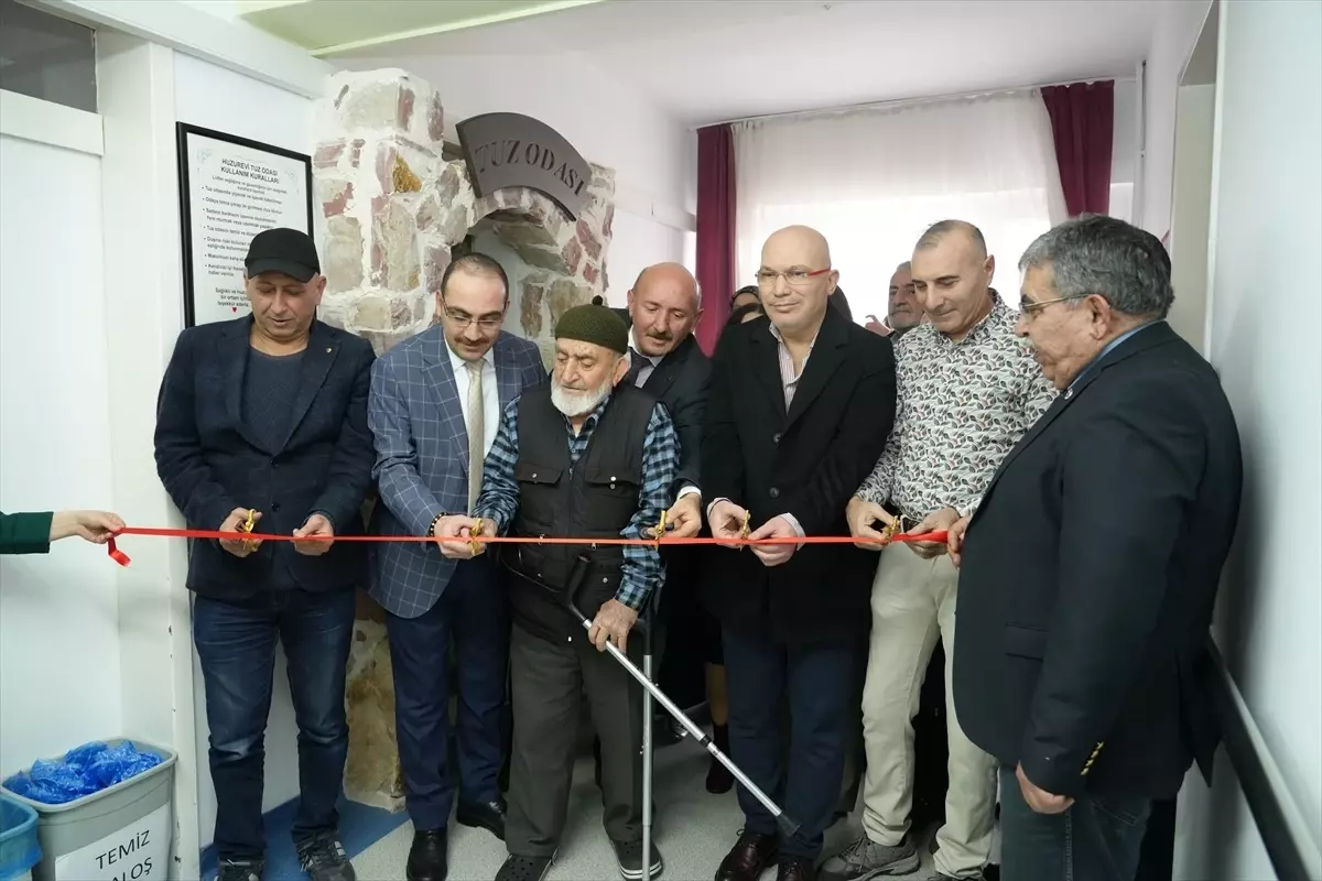 Çubuk'ta Süleyman Demirel Huzurevinde "tuz odası" hizmete açıldı
