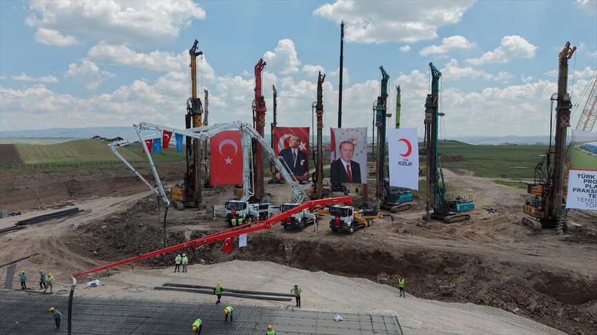 ÇUBUK'TA TARİHİ GÜN: PROTÜRK PLAZMA FRAKSİNASYON TESİSİ'NİN TEMELİ ATILDI