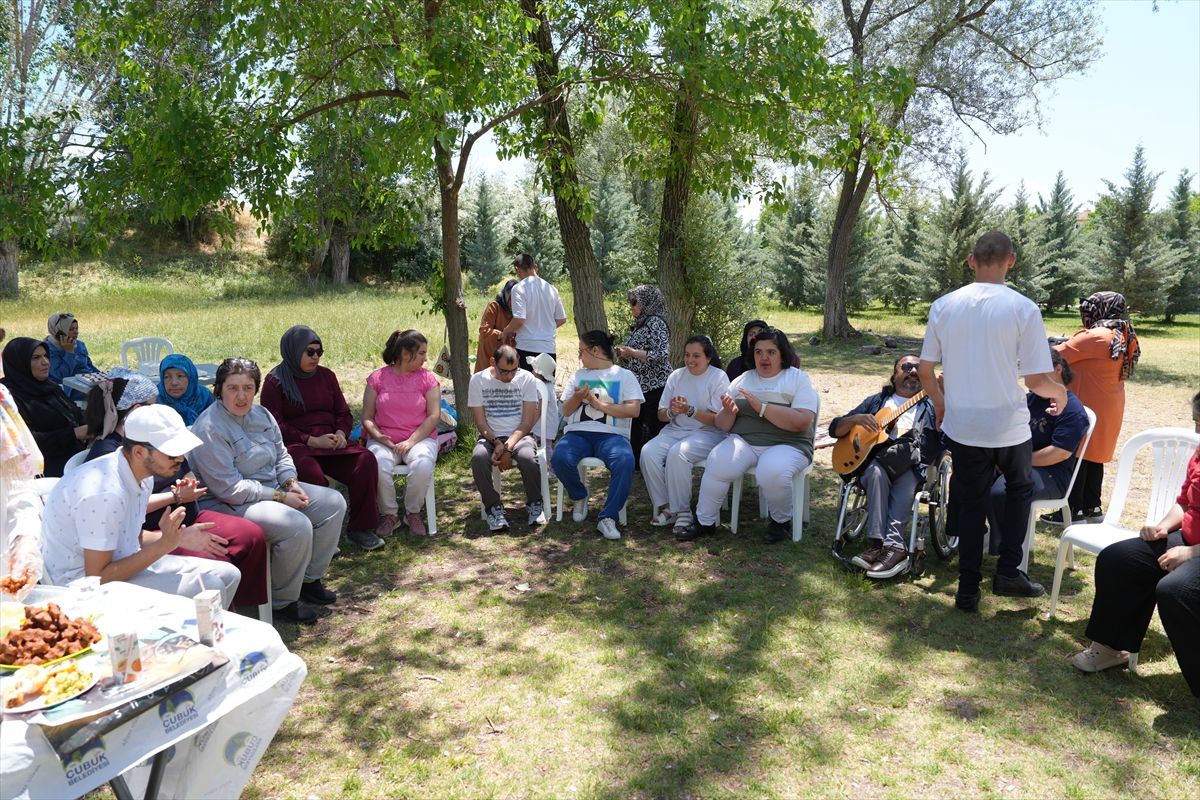 ÇUBUK’TA ‘YAZA MERHABA’ COŞKUSU: Kursiyerler Gönüllerince Eğlendi!