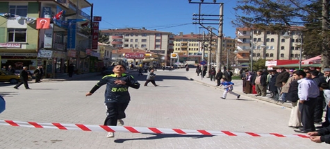 Çubuk'ta "Cumhuriyet Koşusu" Yapıldı