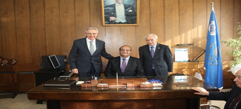 Prof.Dr.İ.Hakkı Ünal Dekan Oldu