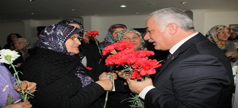 8 Mart Dünya Kadınlar Günü Hanımlar Lokalinde kutlandı