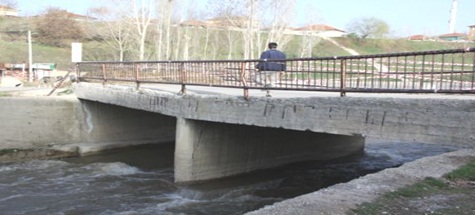 Çubuk Çayı Üzerindeki Köprü Çökmek Üzere