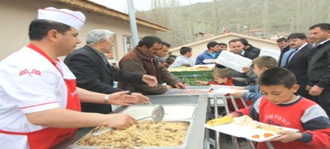 Yukarı Çavundur'da Kutlu Doğum Coşkusu Yaşandı