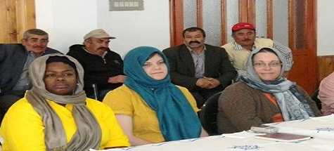 Amerikalı lar Kargın Cemevini Ziyaret Etti