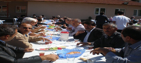 Mahalleliler Kahvaltıda Buluştu