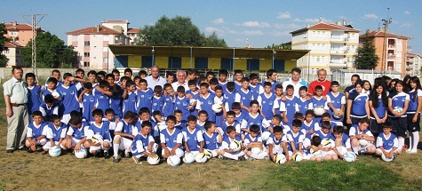 Yaz Okulu Öğrencilerine Malzeme