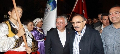 Beşir Atalay, turşu ve kültür şenliği'ne katıldı